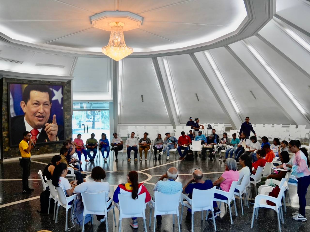 Unacom llega a las Comunas de La Guaira