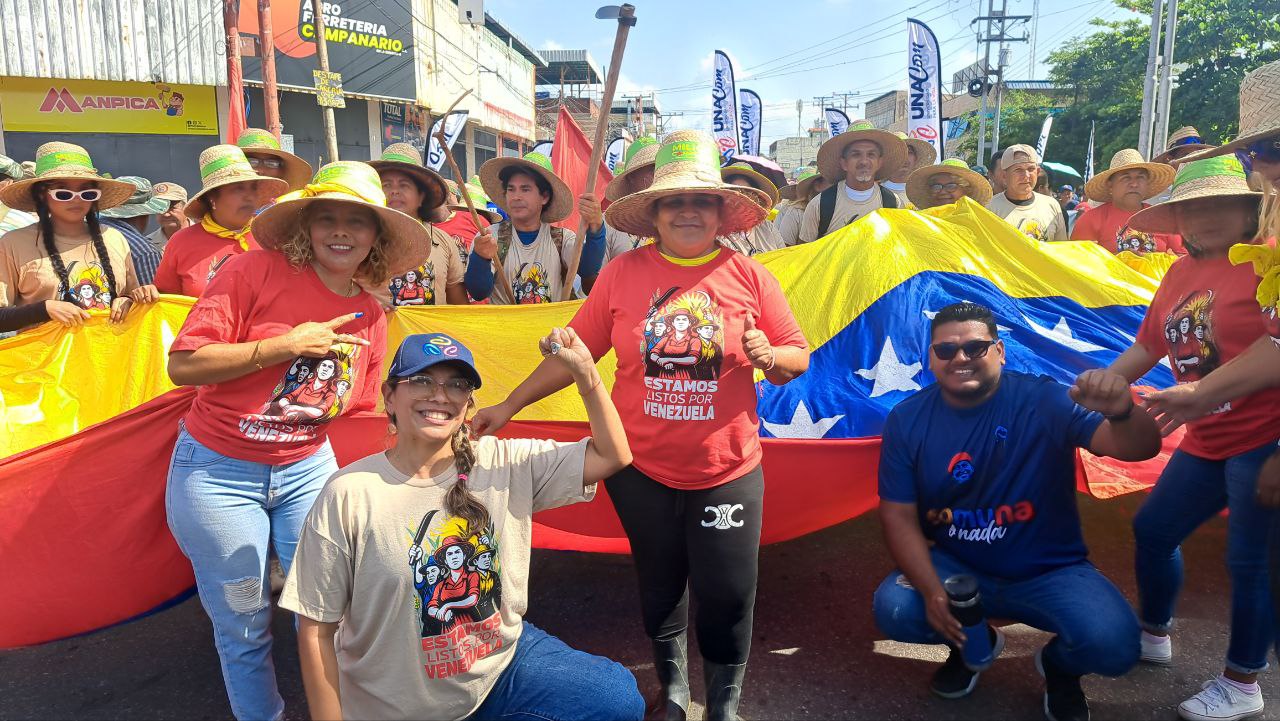 Unacom acompaña movilización del pueblo comunero y campesino en defensa de Venezuela y su Gobierno legítimo