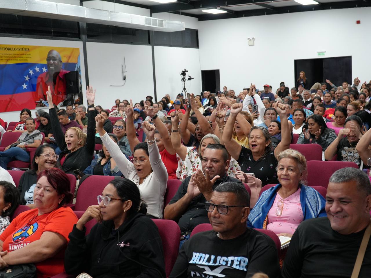 Unacom impulsará la transformación educativa comunal en todos los estados del país