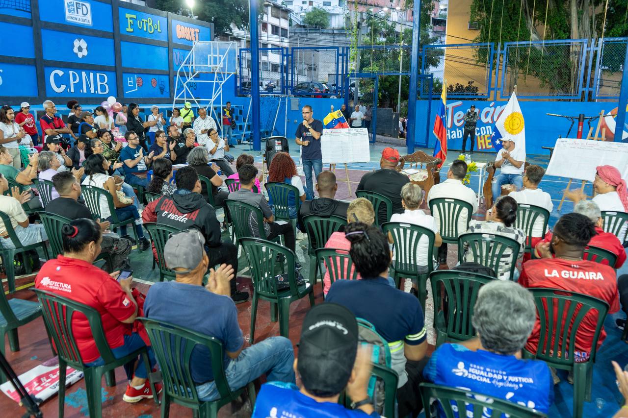 Comienza en La Guaira primera asamblea de postulaciones de estudiantes de la Unacom