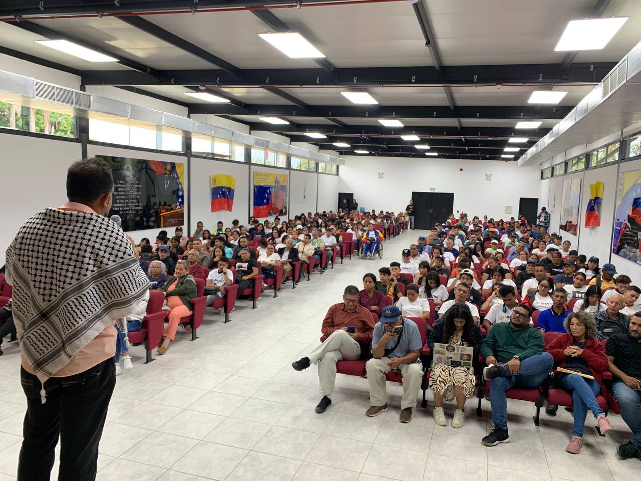 Unacom realiza su Asamblea Constituyente Universitaria